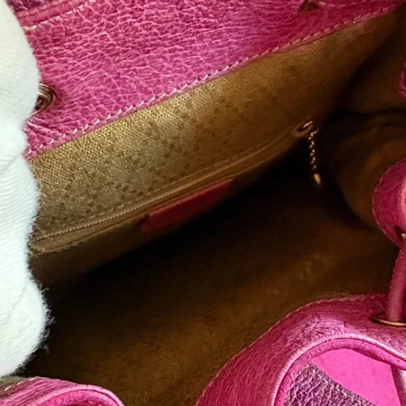 Gucci Suede and bamboo Backpack in pink - Picture 14 of 16